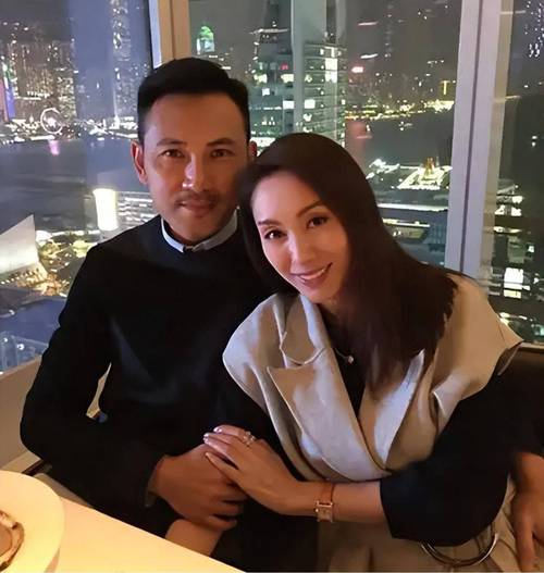 TVB老搭档林文龙郭可盈同台，林文龙谈及佘诗曼事件